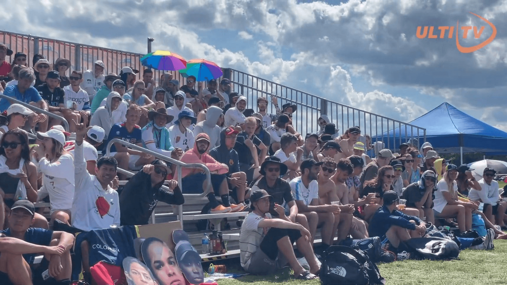 Ultimate frisbee players